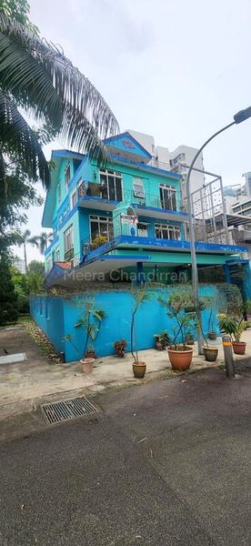 10 Bed Corner Terrace (Landed) for Sale in  Jalan Taman - Image 9